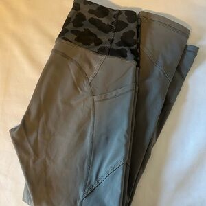 Lululemon Gray and Black Patterned Leggings Animal Print.